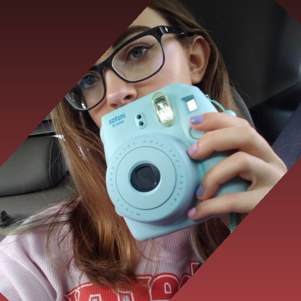 Meet your Posher, Alyssa